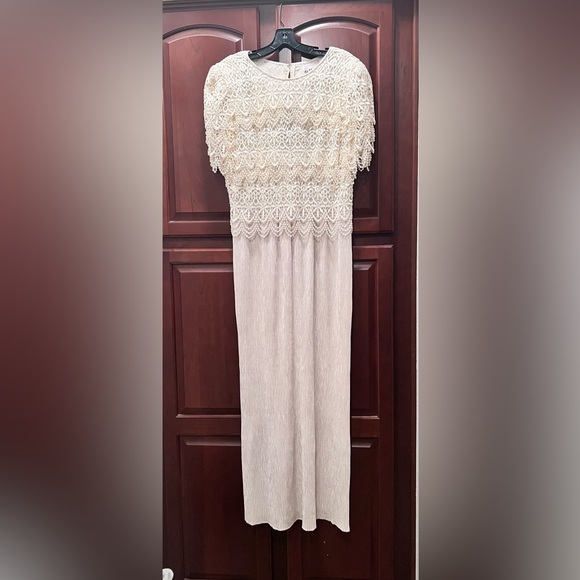 Cattiva Womens Ivory Short Sleeve Pearl Lace Evening Maxi Dress Size 16 - Picture 1 of 11